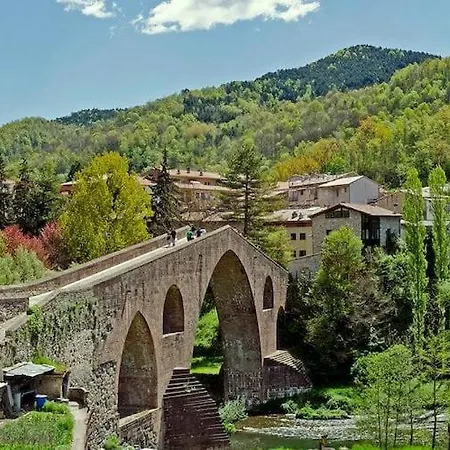 Casa Filomena De Diseno En St. Joan De Les Abadesses *